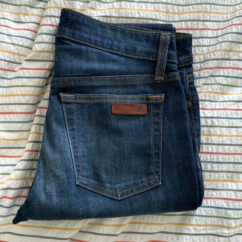 Joe’s Jeans - Nevaeh (slim fit, mini boot cut)